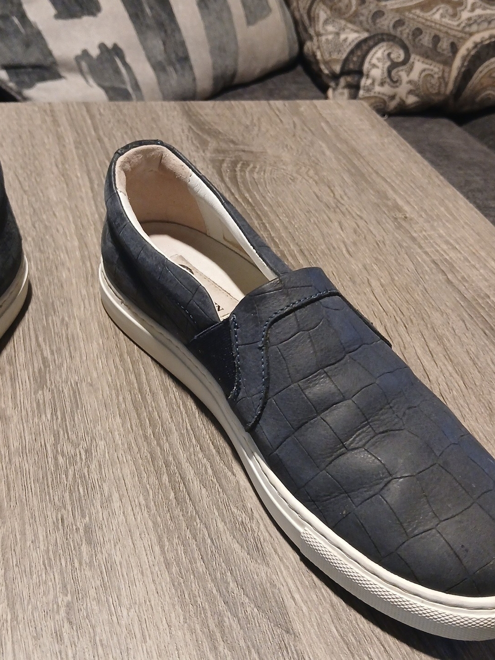 Lanvin Navy Blue Croc-Embossed Suede Slip-On Skate Sneakers - Size EU 38 - Picture 7 of 13